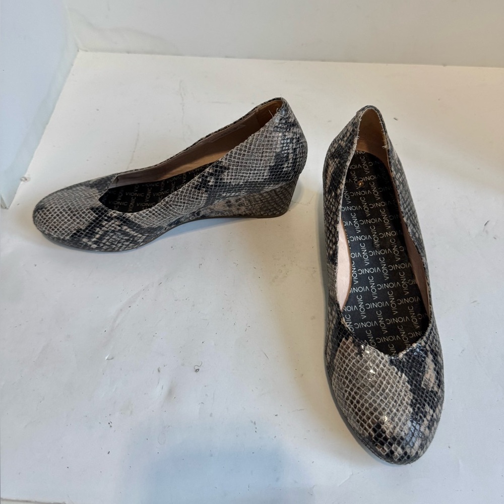 Vionic Shoes Vionic Elevated Antonia Snakeskin. S… - image 3